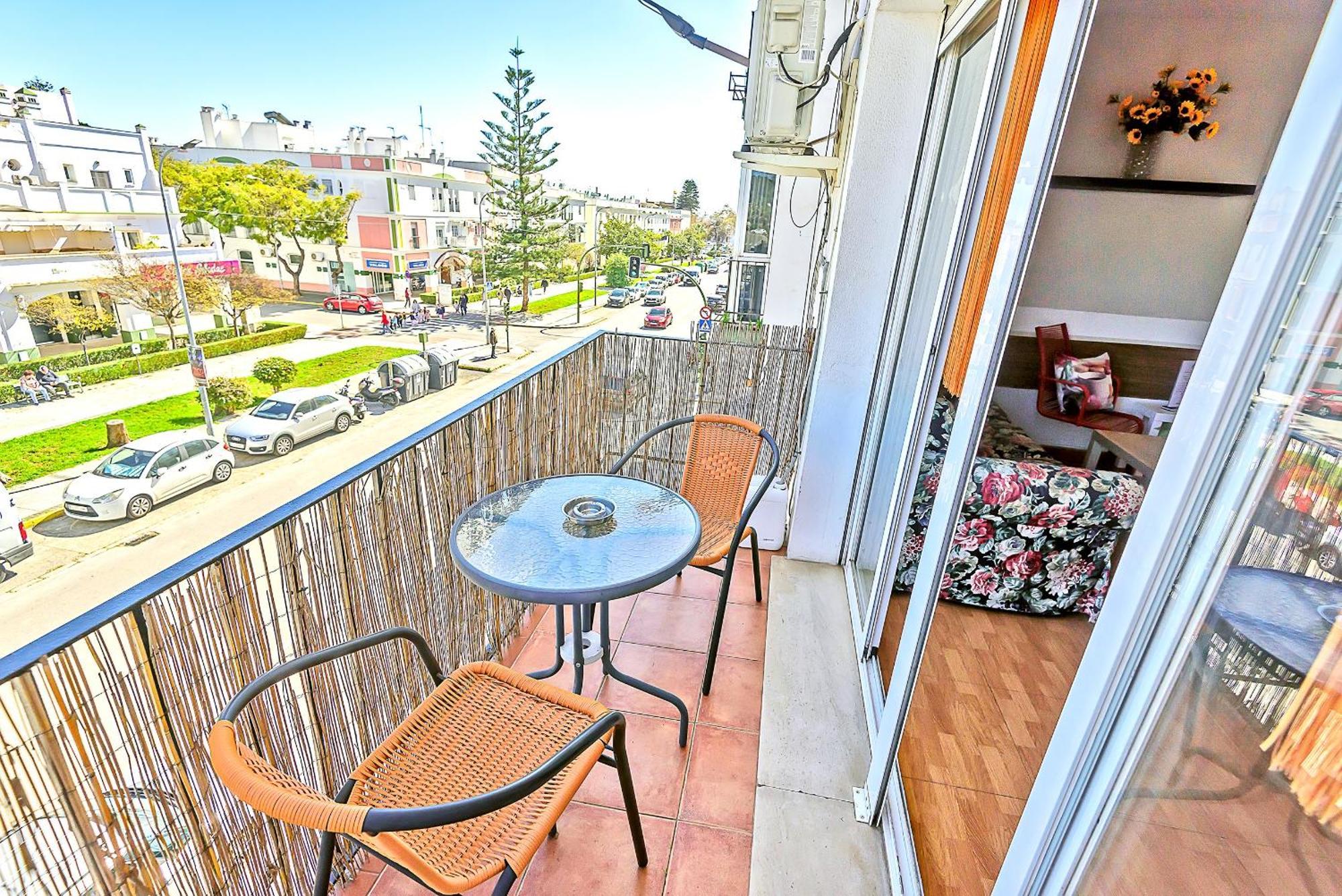Plaza De Toros 3-Bedroom Apartment With Balcony เอลปูแอร์โต เด ซานตามาริอา ภายนอก รูปภาพ